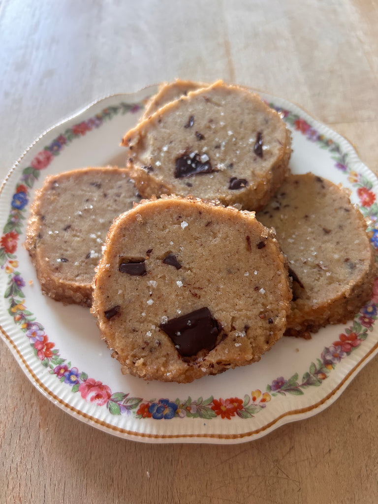 Dandelion Root and Dark Chocolate Shortbread